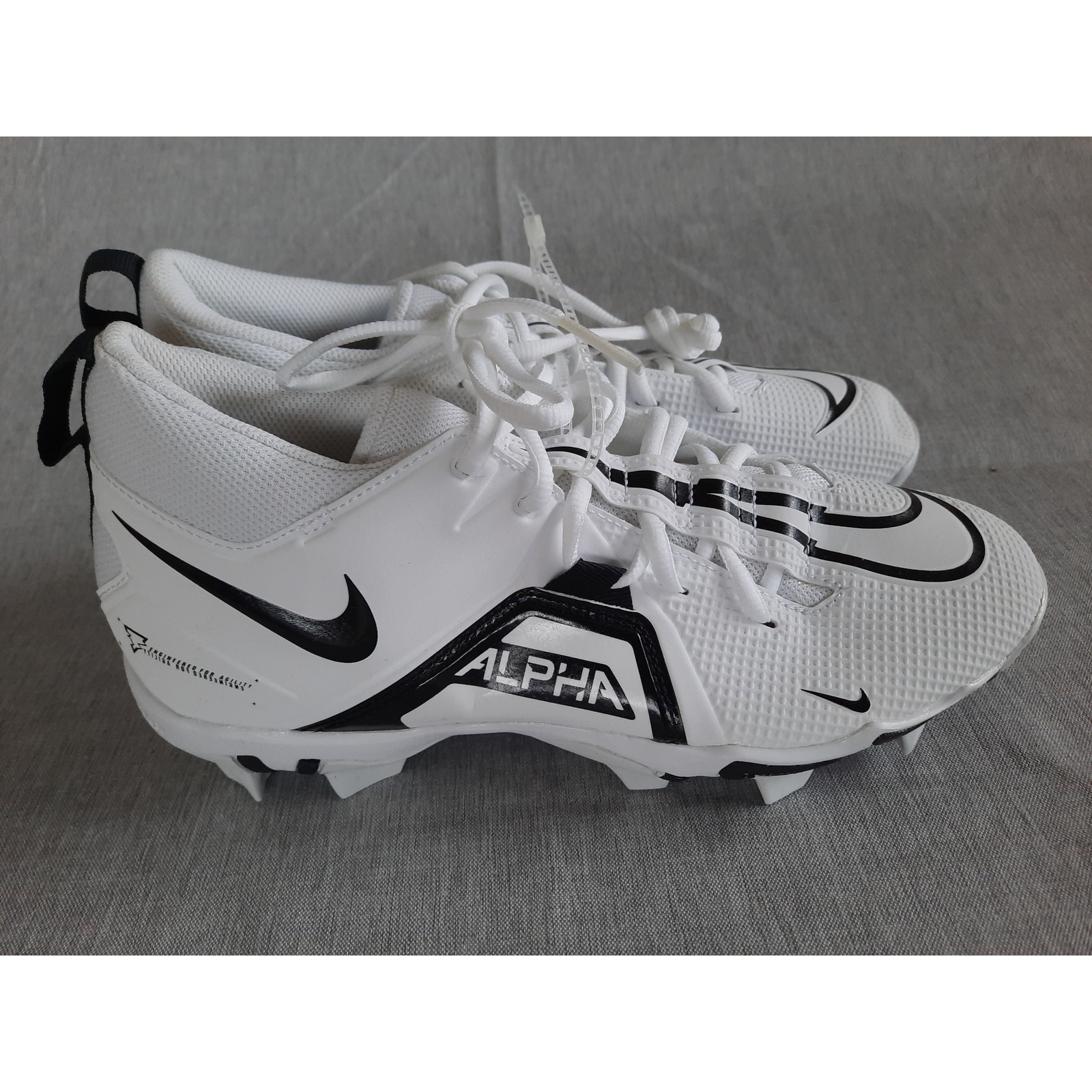 Nike Men's Us 9 Alpha Menace 3 Shark Football Cleats White/Black Mid Cv0582-100